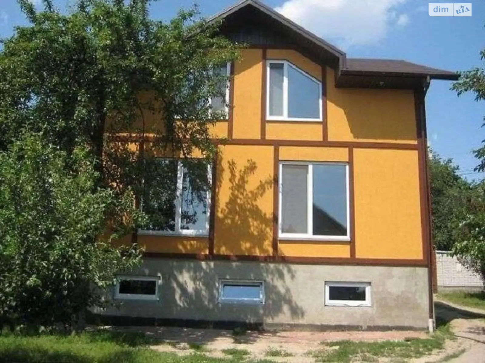 Продається будинок 2 поверховий 452 кв. м з гаражем, цена: 450000 $