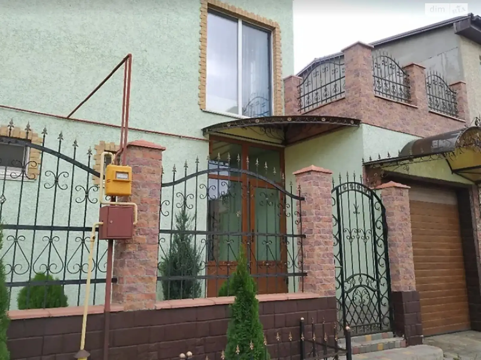 Продається будинок 2 поверховий 177 кв. м з гаражем, цена: 160000 $