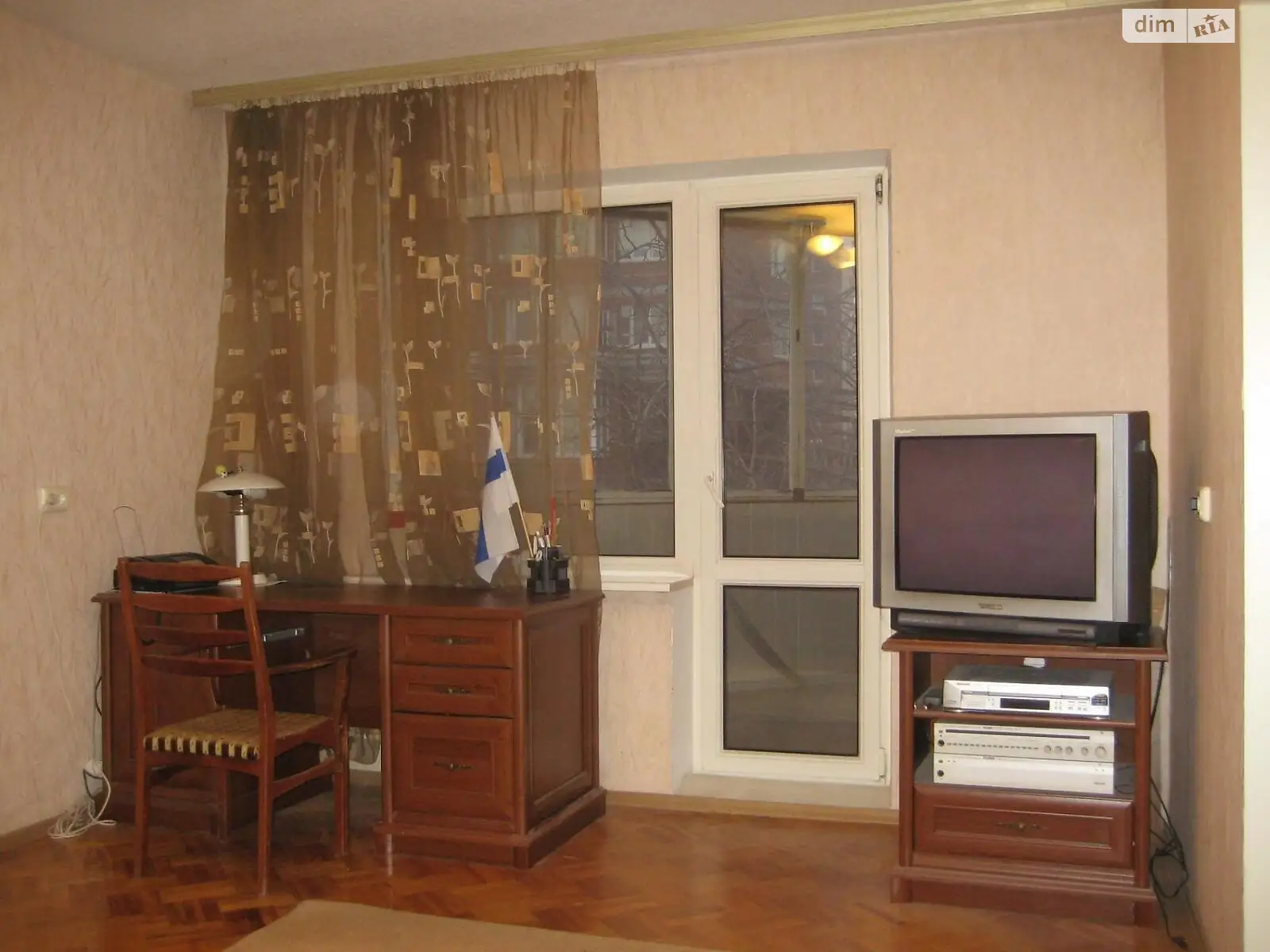 Продается 4-комнатная квартира 103 кв. м в Киеве, ул. Ревуцкого, 13