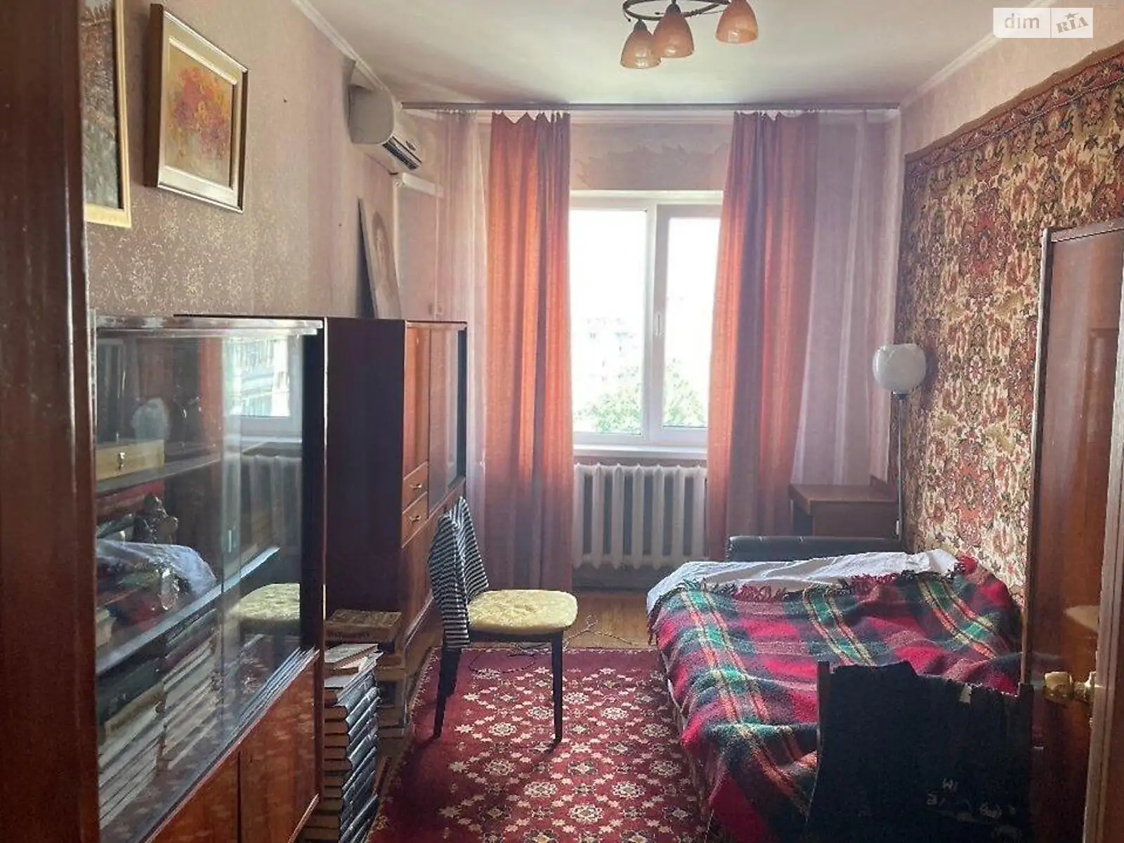 Продается 3-комнатная квартира 69 кв. м в Киеве
