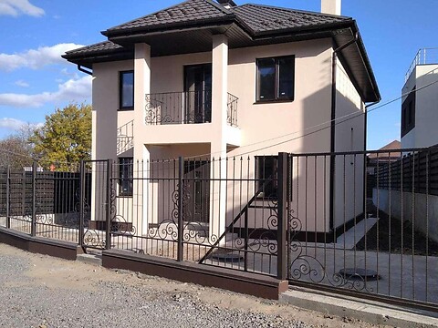 Продається будинок 2 поверховий 185 кв. м з ділянкою, цена: 165000 $