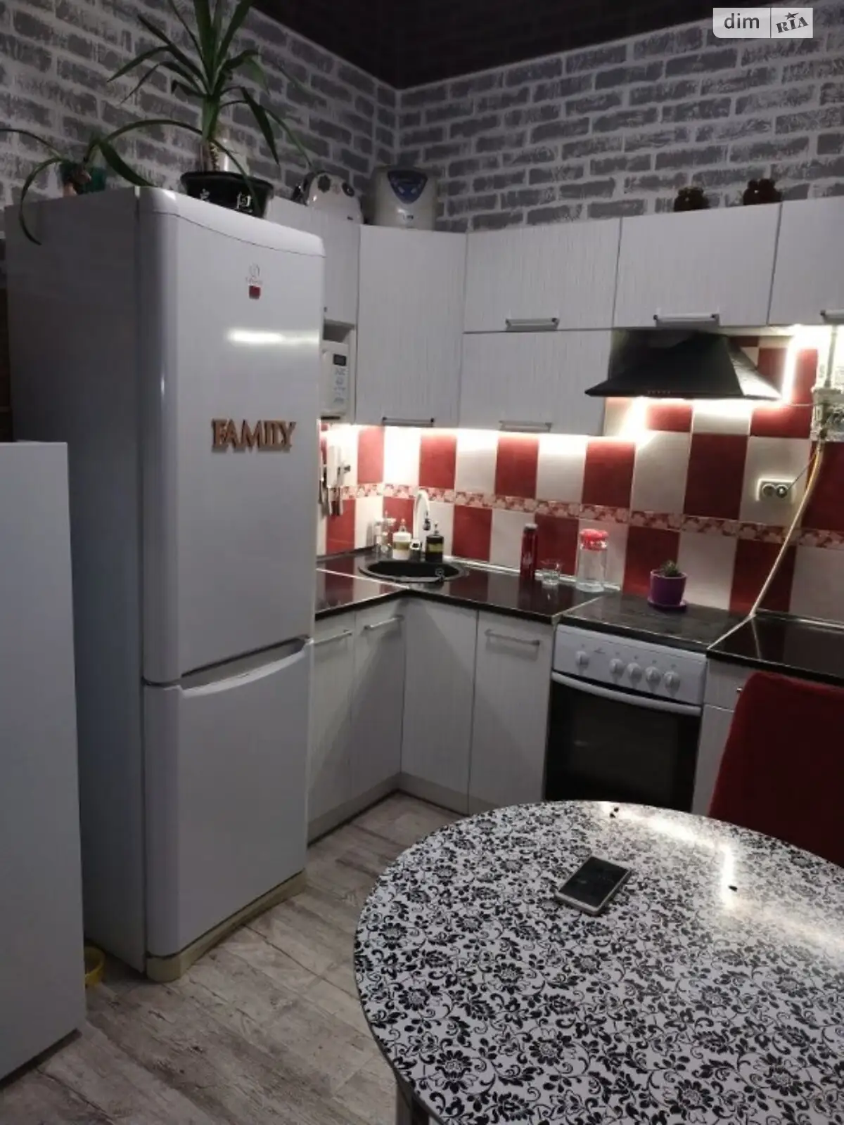 Продается 2-комнатная квартира 52 кв. м в Днепре, цена: 52000 $