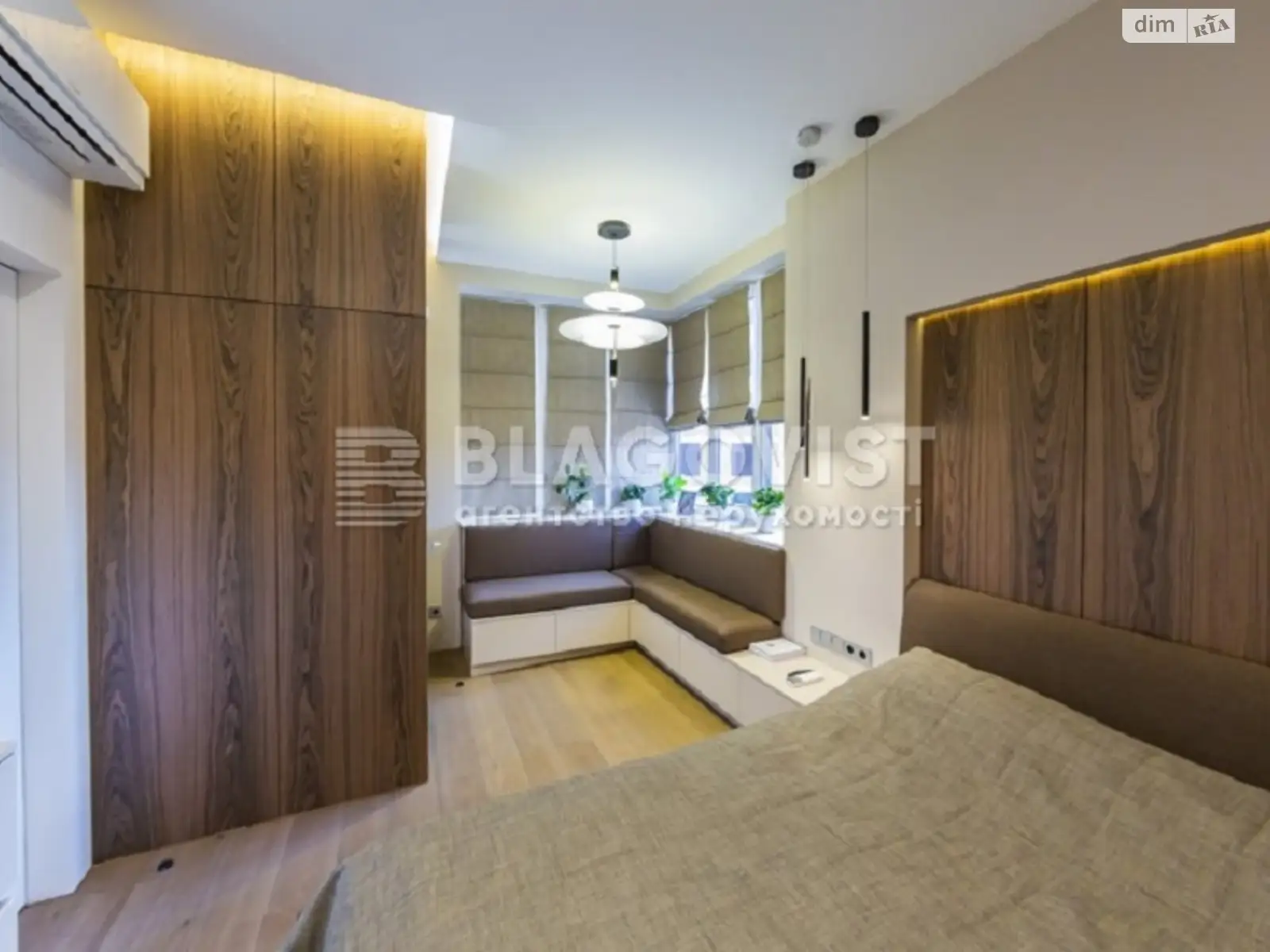 Продается 2-комнатная квартира 64 кв. м в Киеве, ул. Саксаганского, 37К