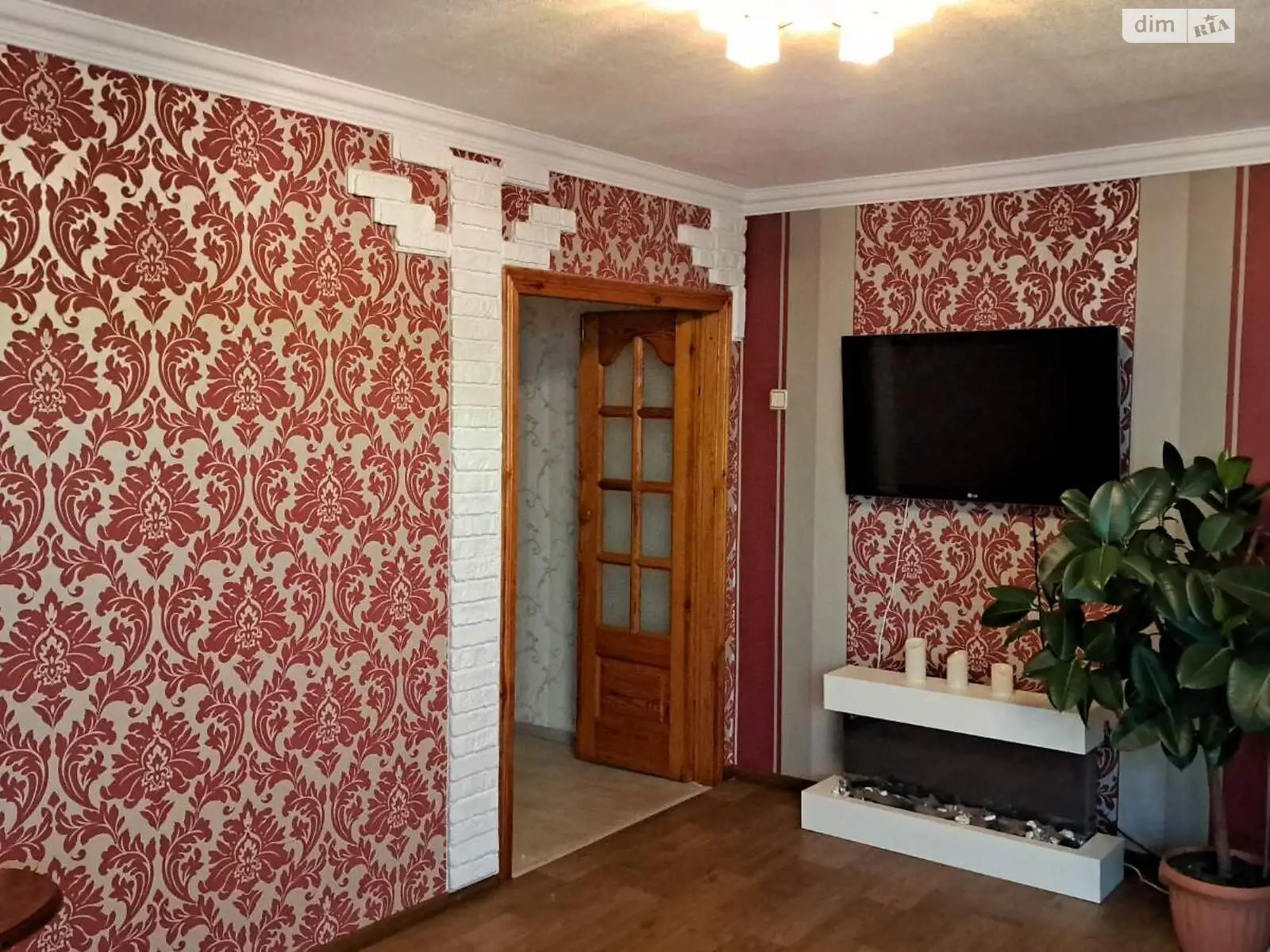Продается 3-комнатная квартира 71.4 кв. м в Белой Церкви, ул. Январского Прорыва - фото 1