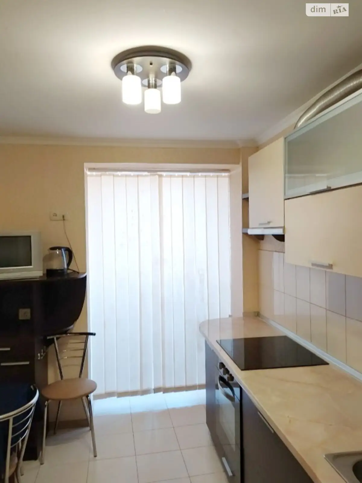 Продается 1-комнатная квартира 38 кв. м в Одессе - фото 1