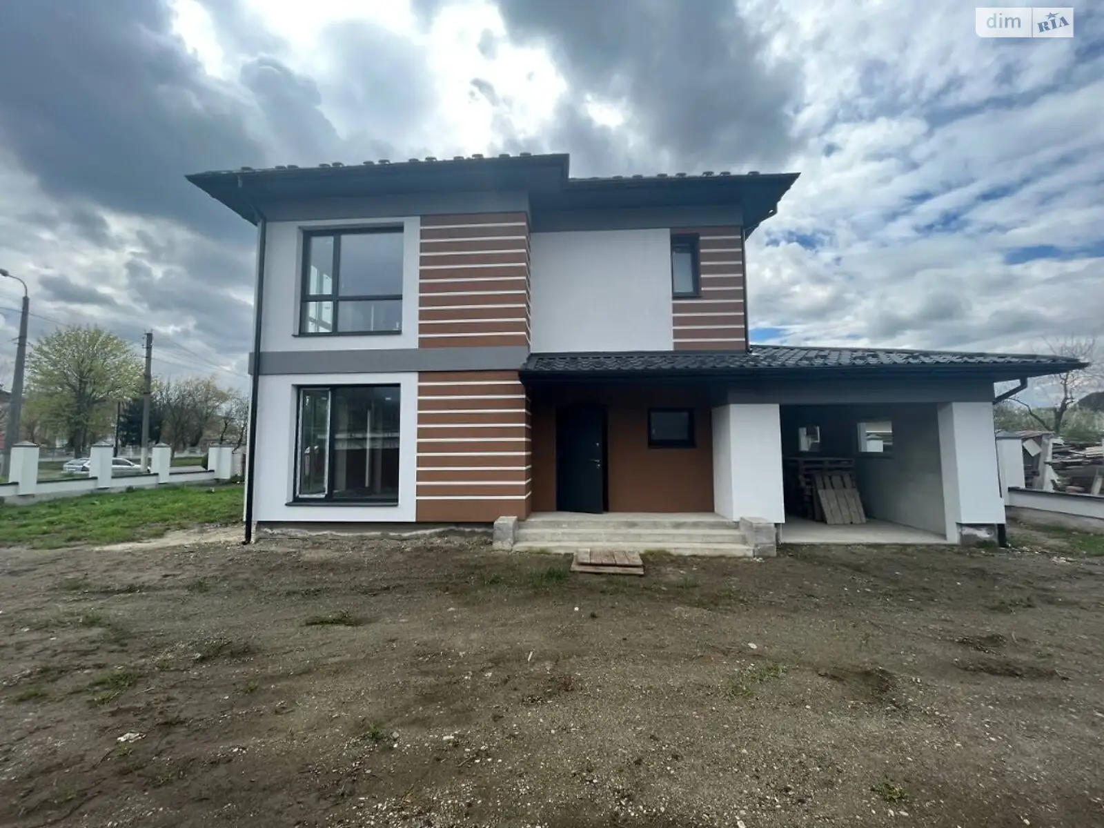 Продается дом на 2 этажа 150 кв. м с участком, цена: 110000 $ - фото 1