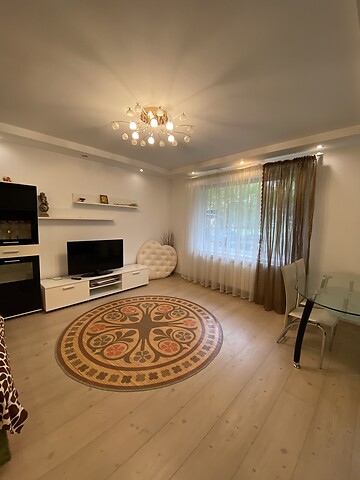 Сдается в аренду 3-комнатная квартира 68 кв. м в Ужгороде, цена: 17000 грн