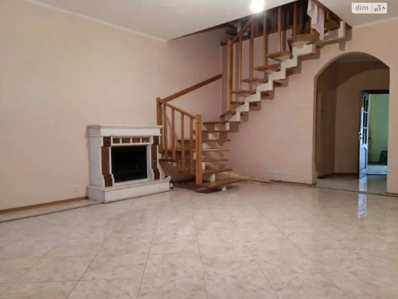 Продается дом на 3 этажа 336 кв. м с подвалом - фото 2