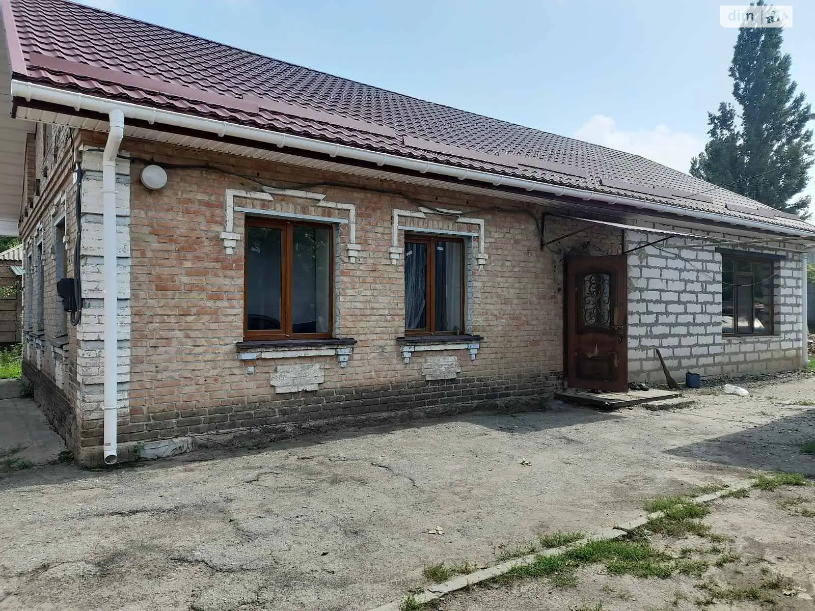 Продається одноповерховий будинок 120 кв. м з каміном, цена: 63000 $