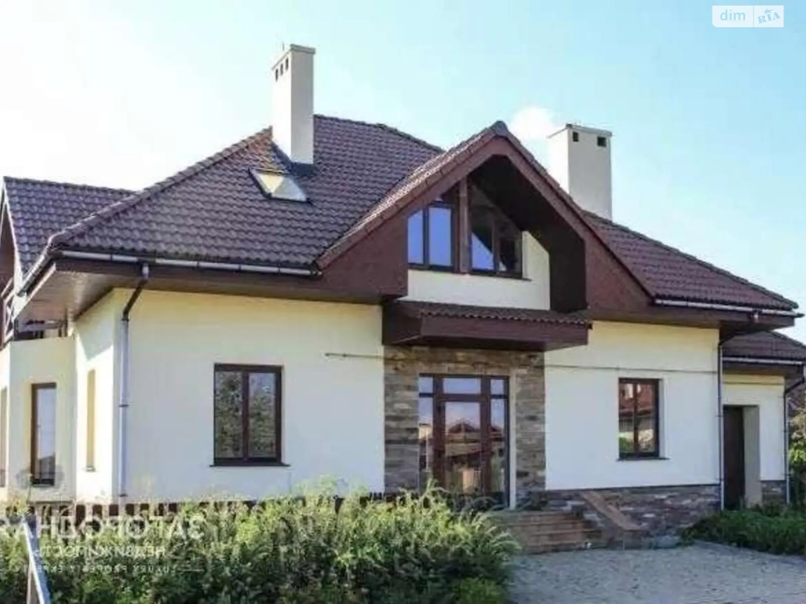 Продається будинок 2 поверховий 236 кв. м з каміном, цена: 249000 $