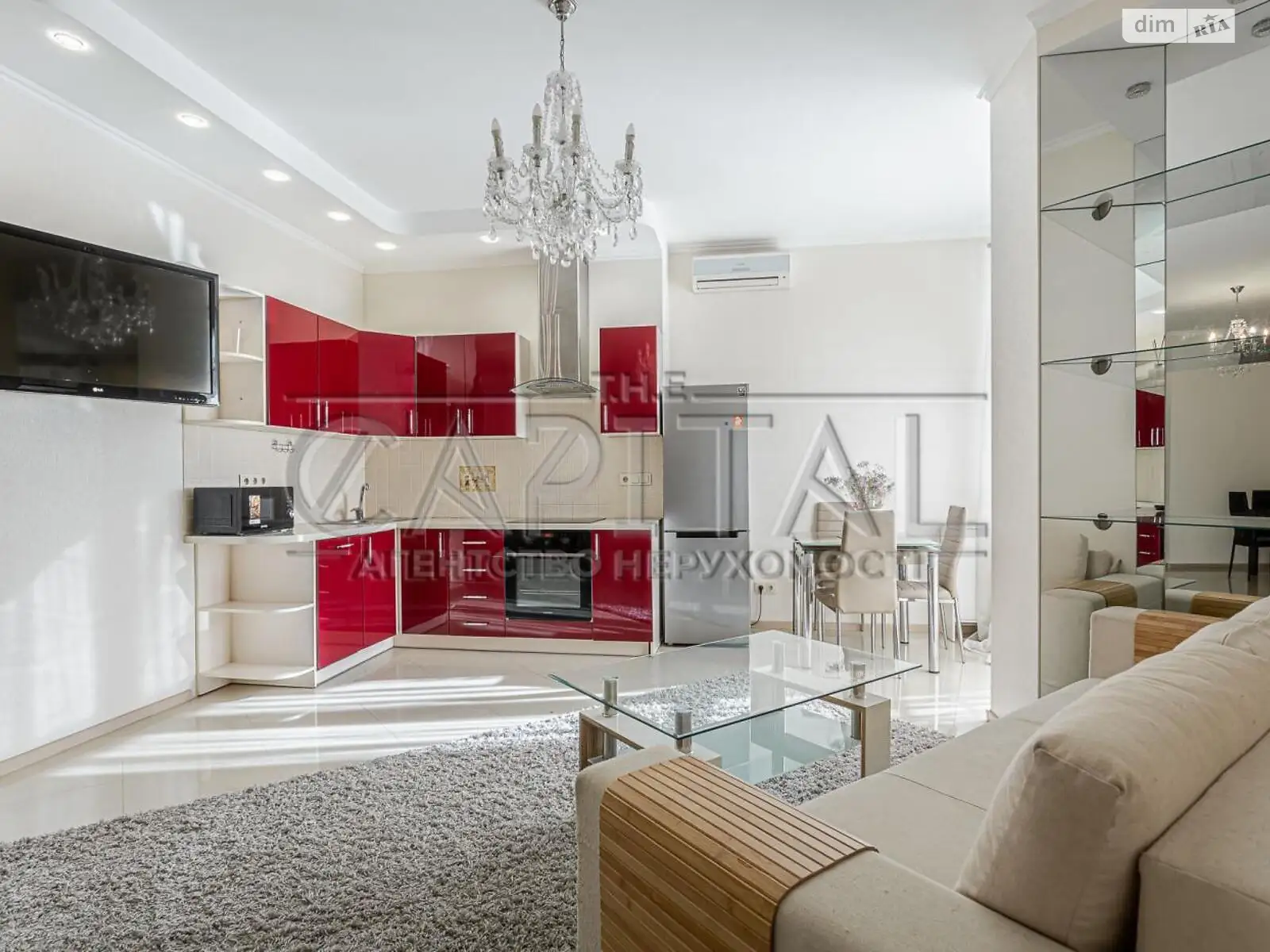 Продается 2-комнатная квартира 70 кв. м в Киеве, ул. Коновальца Евгения, 44А