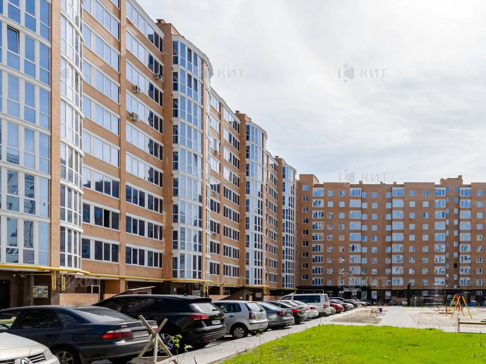 Продается 1-комнатная квартира 42 кв. м в Харькове, пер. Лосевский, 2Б