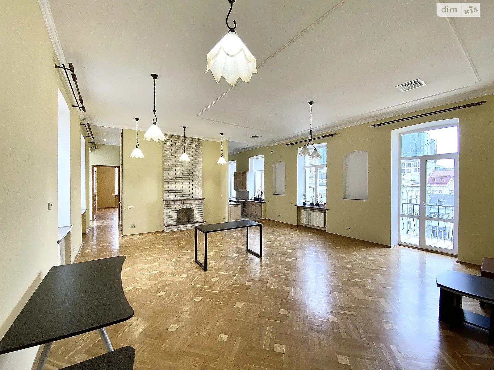 Продается 5-комнатная квартира 180 кв. м в Киеве, ул. Рогнединская - фото 1