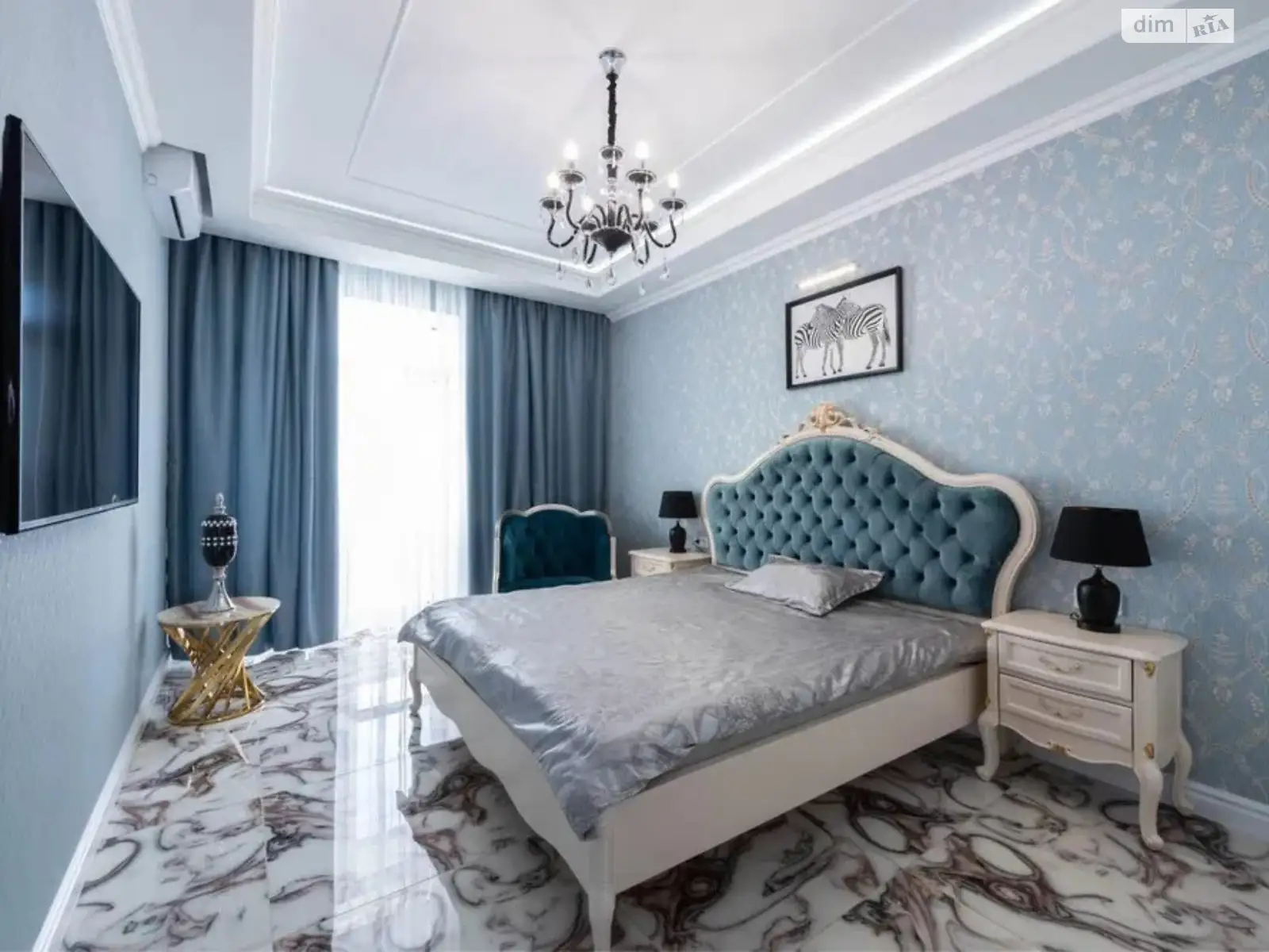 Продается 2-комнатная квартира 70 кв. м в Киеве, ул. Коновальца Евгения, 34 - фото 1