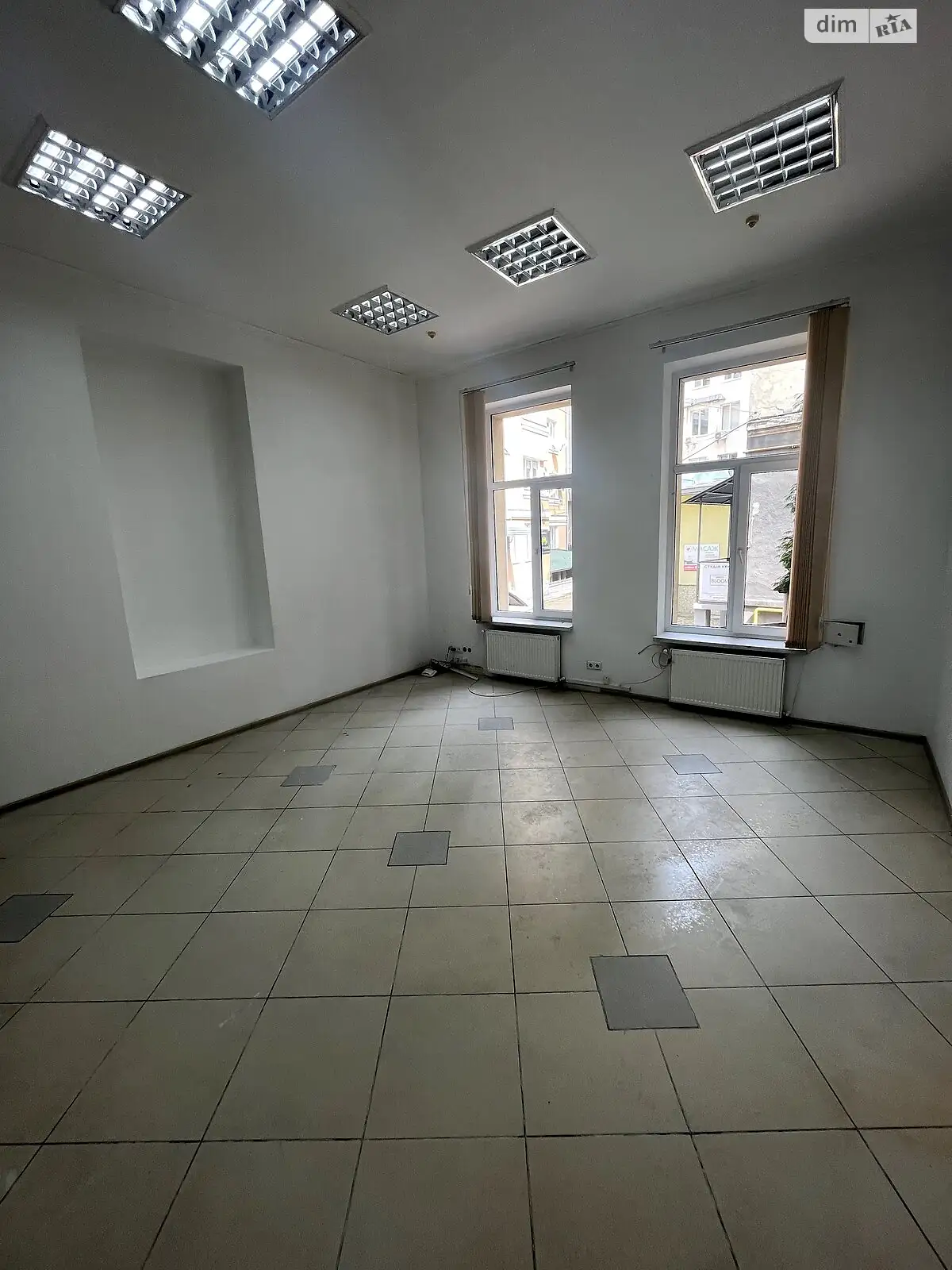 Здається в оренду офіс 50 кв. м в бізнес-центрі, цена: 12000 грн - фото 1