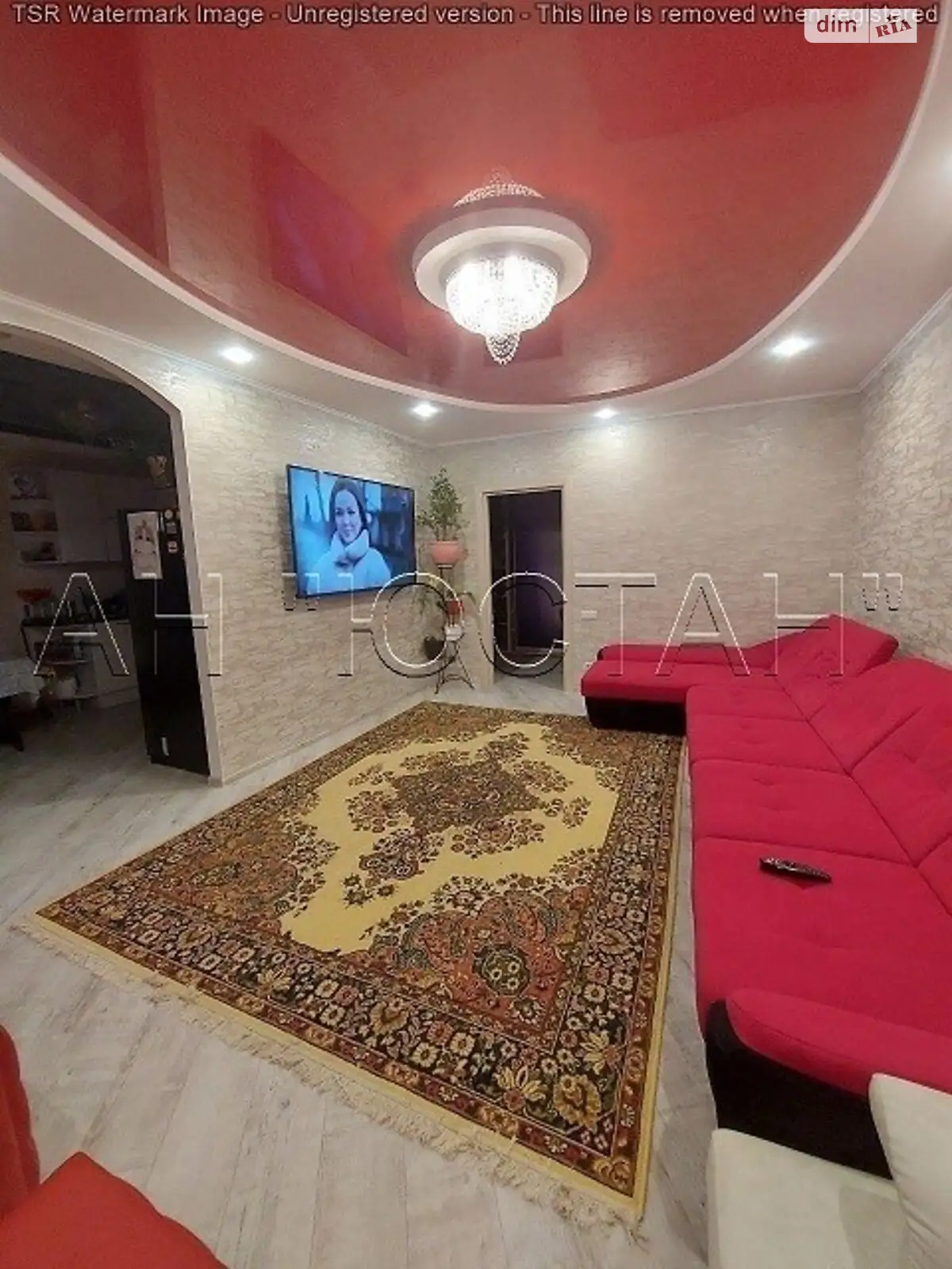 Продается 3-комнатная квартира 94 кв. м в Черноморске, ул. Парусная