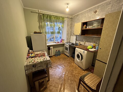 Здається в оренду кімната 45 кв. м у Одесі, цена: 2000 грн