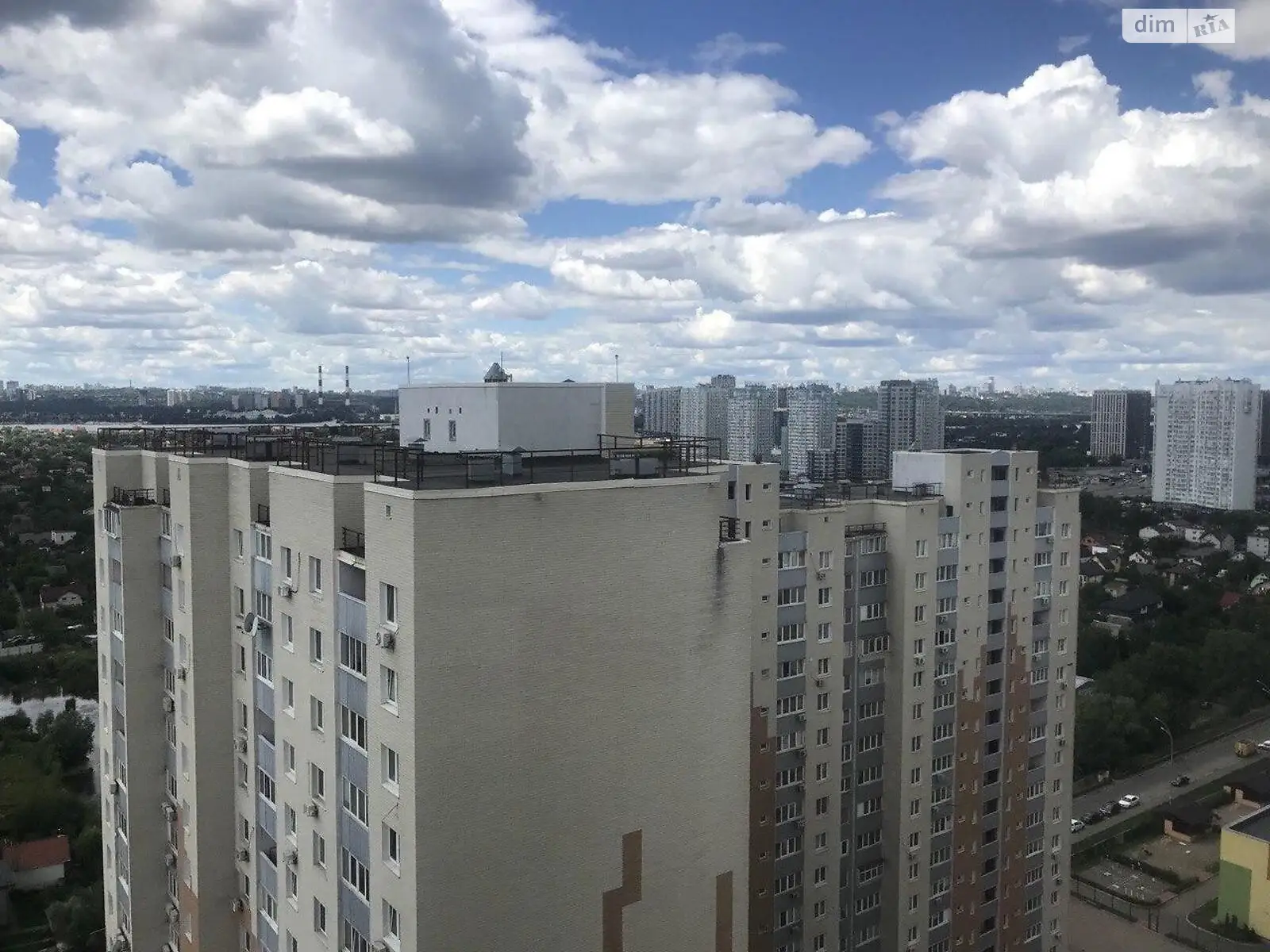 Продается 3-комнатная квартира 97 кв. м в Киеве, ул. Чавдар Елизаветы, 22