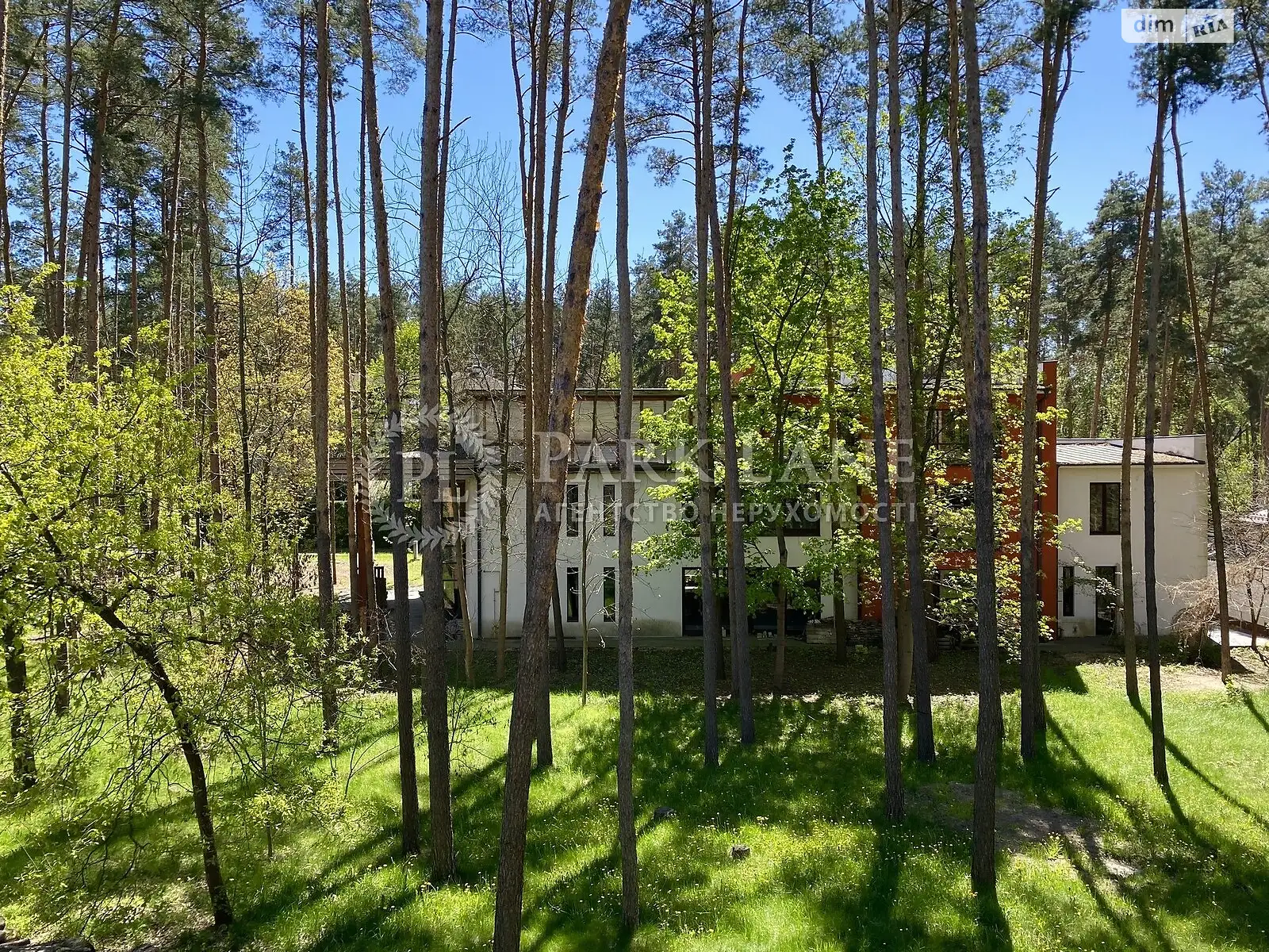 Продается дом на 3 этажа 1122 кв. м с балконом, цена: 2500000 $ - фото 1