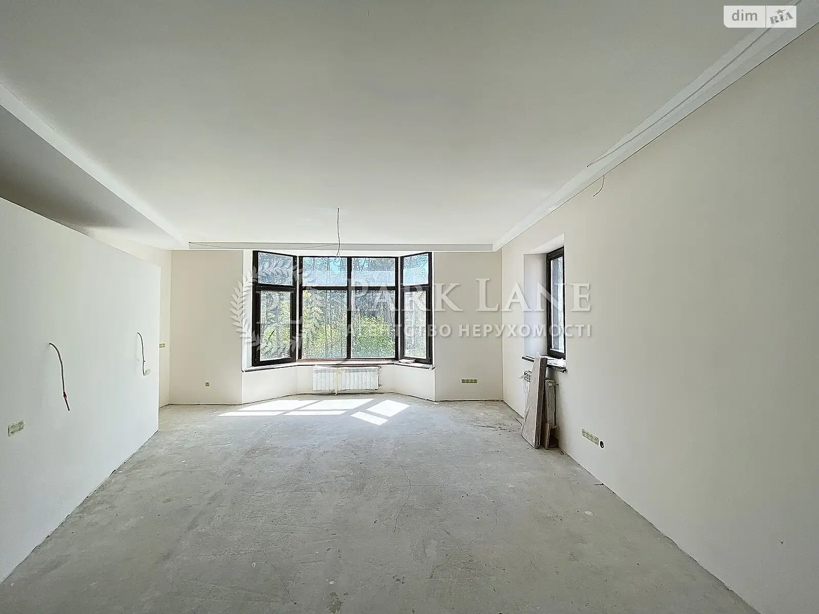 Продается дом на 3 этажа 1217 кв. м с беседкой - фото 3