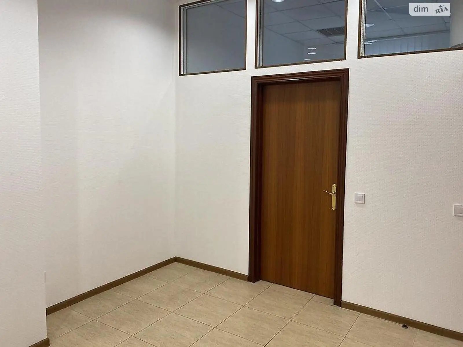 Сдается в аренду офис 115 кв. м в бизнес-центре, цена: 35000 грн - фото 1