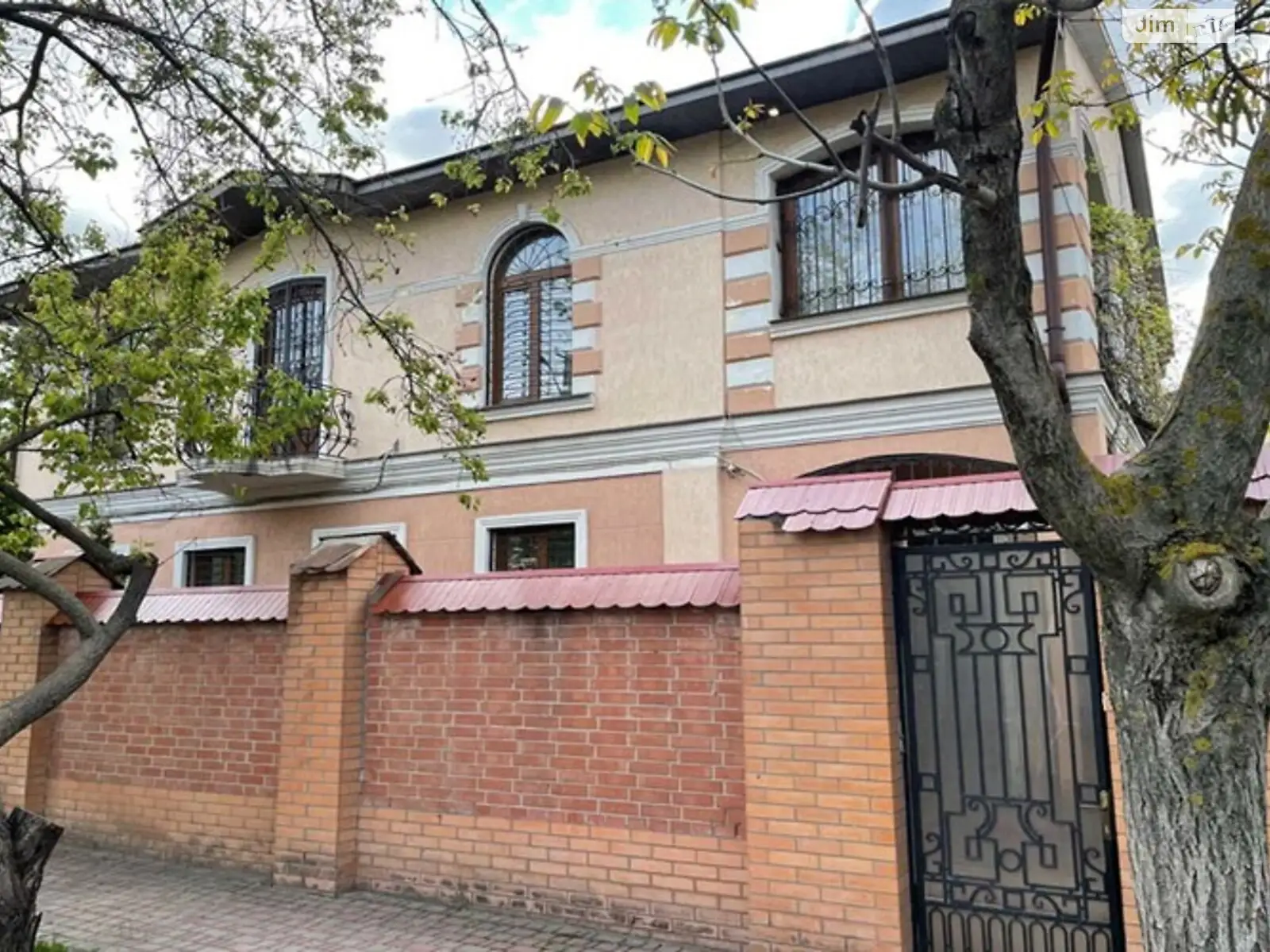 Продается дом на 2 этажа 192 кв. м с мебелью, цена: 190000 $