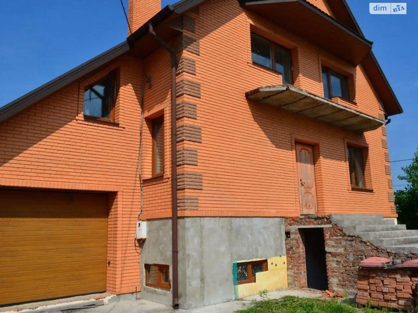 Продается дом на 2 этажа 400 кв. м с баней/сауной, цена: 145000 $