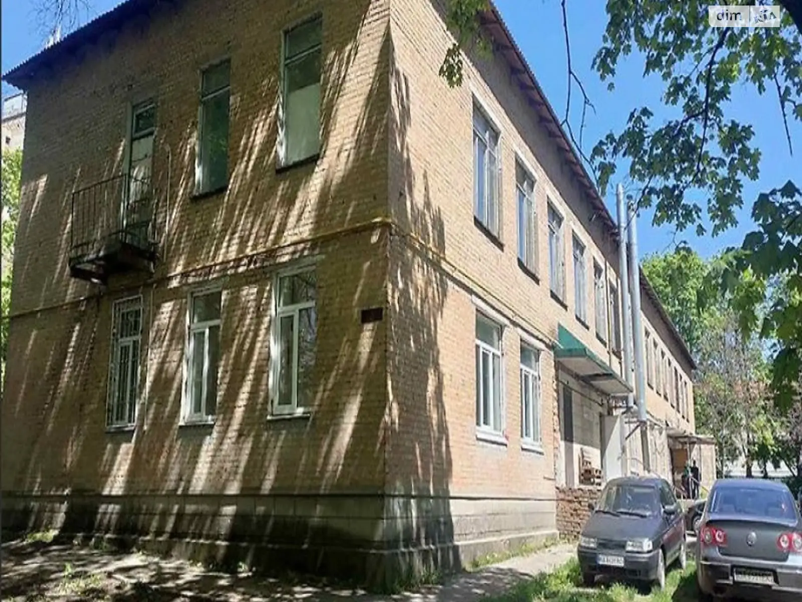 Продается объект сферы услуг 1055 кв. м в 2-этажном здании, цена: 150000 $ - фото 1