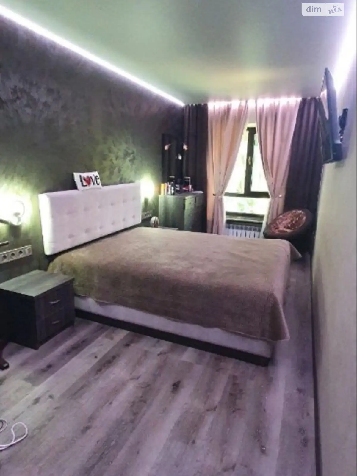 Продается 2-комнатная квартира 60 кв. м в Одессе, ул. Ицхака Рабина