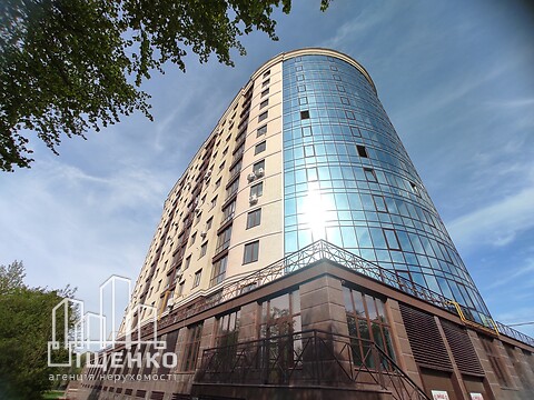 Продається 3-кімнатна квартира 137 кв. м у Хмельницькому, вул. Староміська