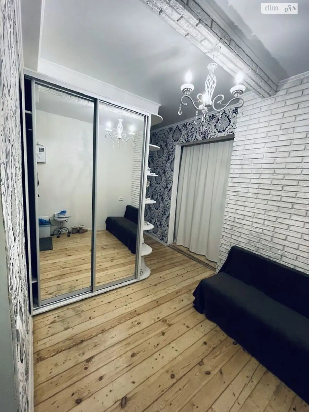 Продается 3-комнатная квартира 70 кв. м в Каменском, цена: 35000 $