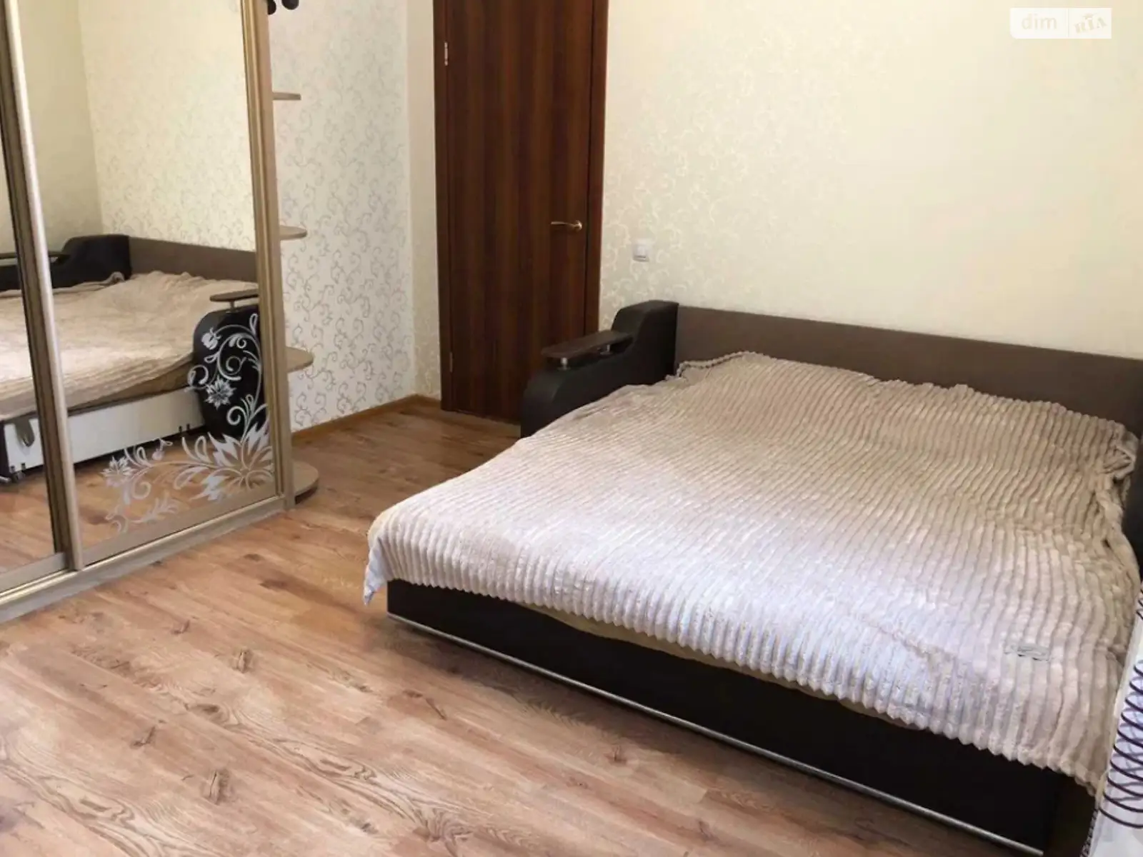 Продается 1-комнатная квартира 32 кв. м в Одессе, цена: 27000 $