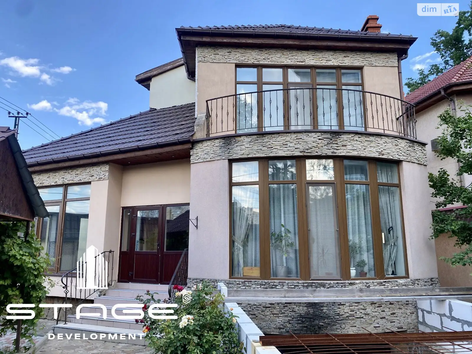 Продається будинок 2 поверховий 361 кв. м з ділянкою, цена: 350000 $