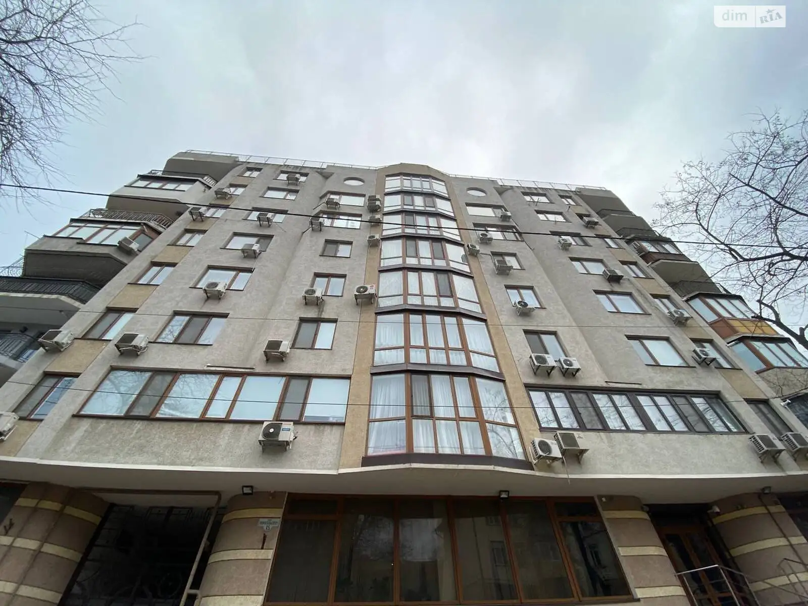 Продается 3-комнатная квартира 109 кв. м в Одессе, ул. Новосельского, 15 - фото 1