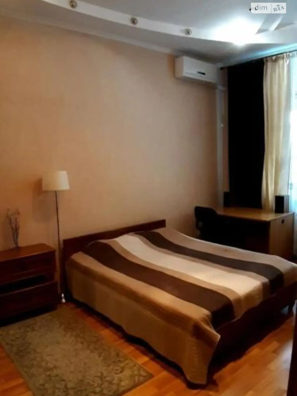 Продается 2-комнатная квартира 50 кв. м в Киеве, ул. Юрия Ильенко, 6 - фото 1