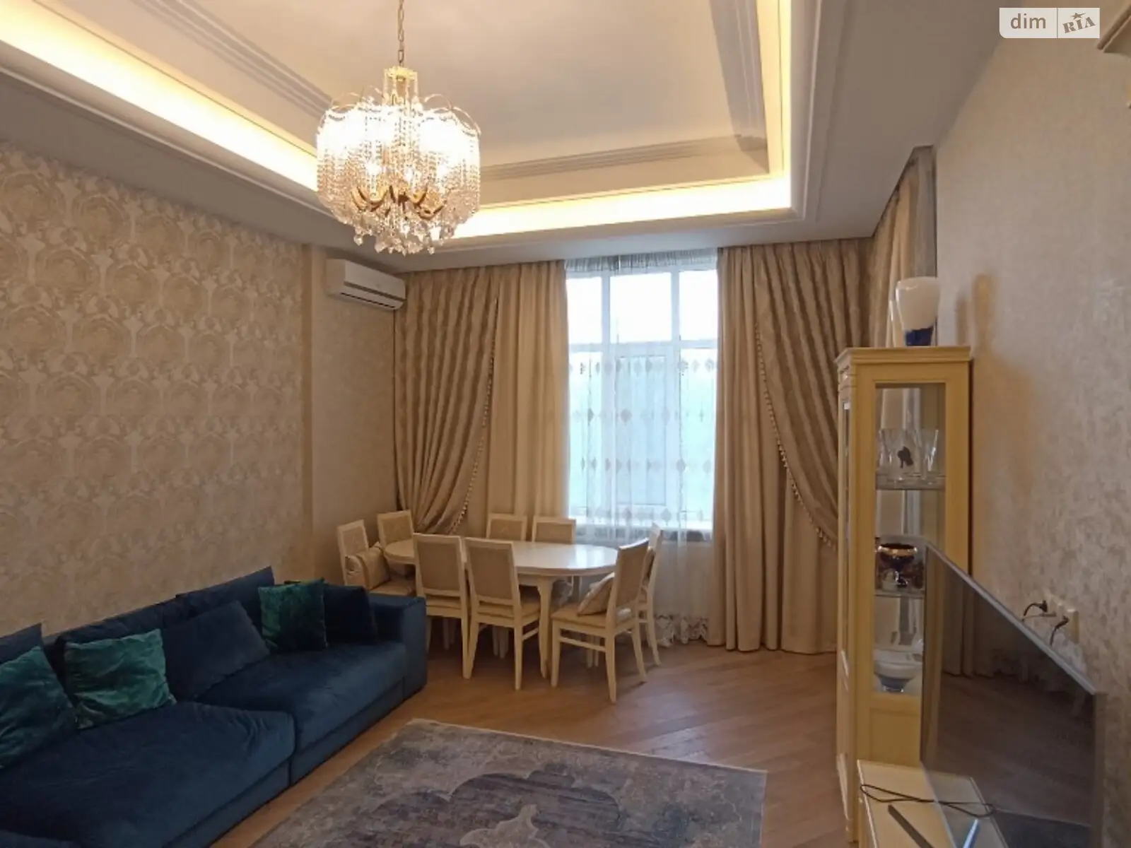Продается 3-комнатная квартира 103 кв. м в Киеве, ул. Ревуцкого, 9