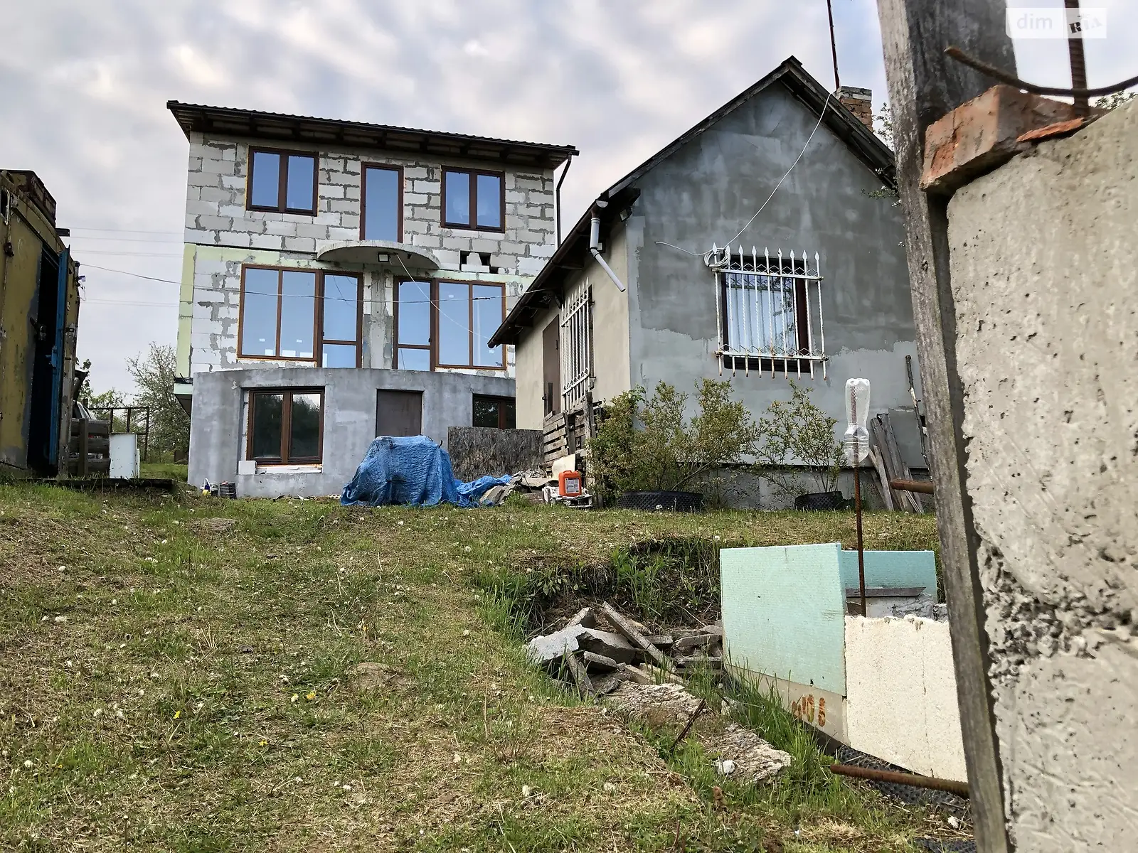 Продається будинок 3 поверховий 125 кв. м з каміном, цена: 35000 $