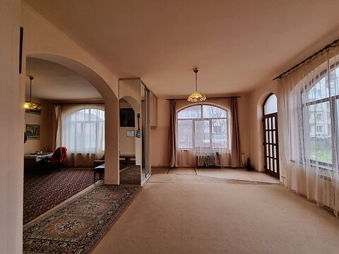 Продается дом на 2 этажа 208 кв. м с балконом, цена: 150000 $