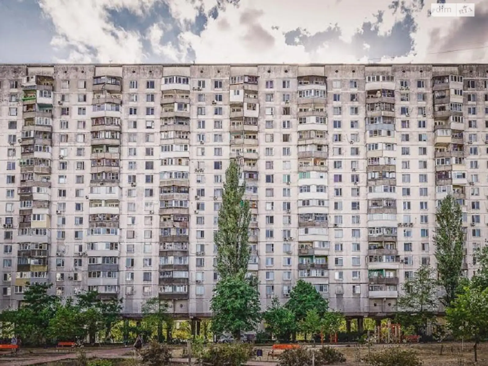 Продається 2-кімнатна квартира 45.5 кв. м у Києві, вул. Амвросія Бучми, 8 - фото 1
