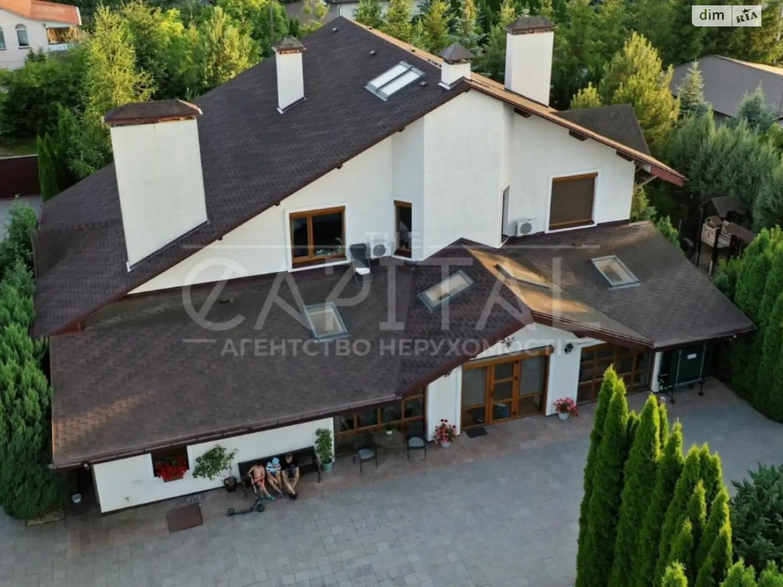 Продается дом на 2 этажа 520 кв. м с бассейном, цена: 900000 $ - фото 1