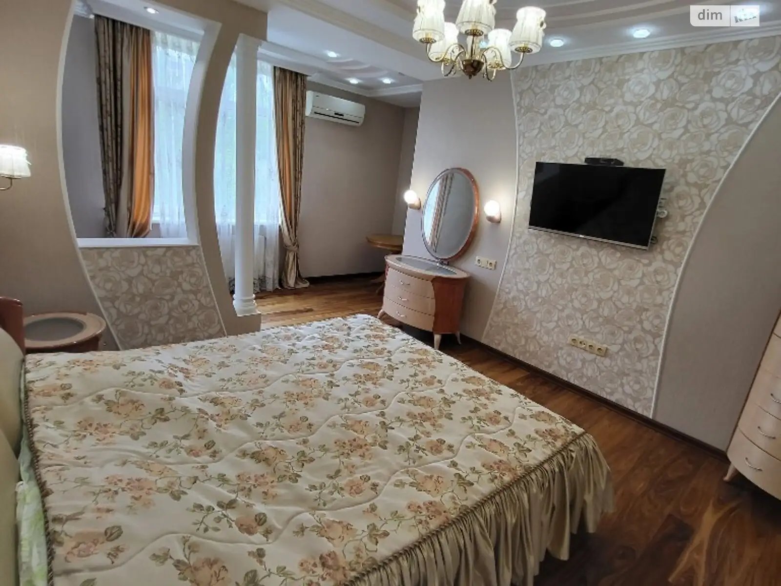 Продается 2-комнатная квартира 80 кв. м в Черновцах - фото 3