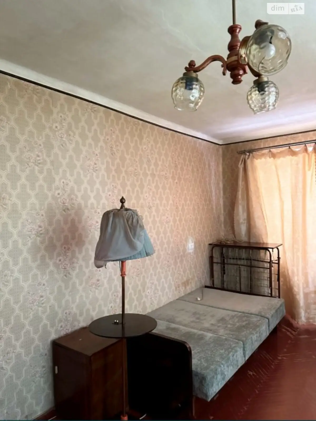 Продається 1-кімнатна квартира 32 кв. м у Одесі, вул. Космонавтів