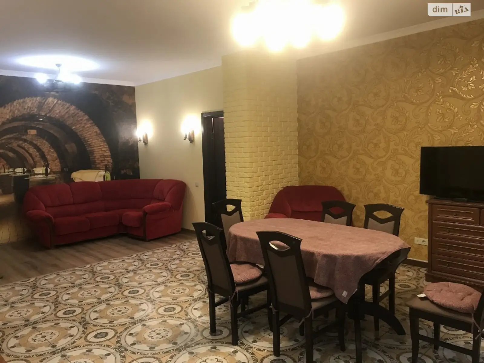 Продается 3-комнатная квартира 98 кв. м в Киеве, ул. Глубочицкая, 32А - фото 1