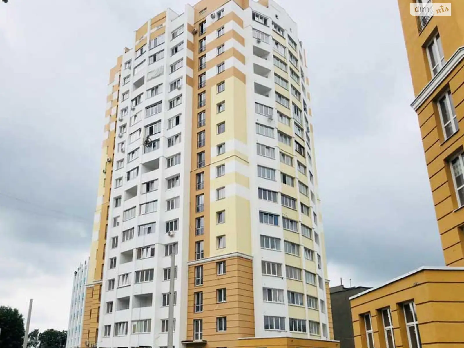 Продается 2-комнатная квартира 75 кв. м в Харькове, ул. Молочная