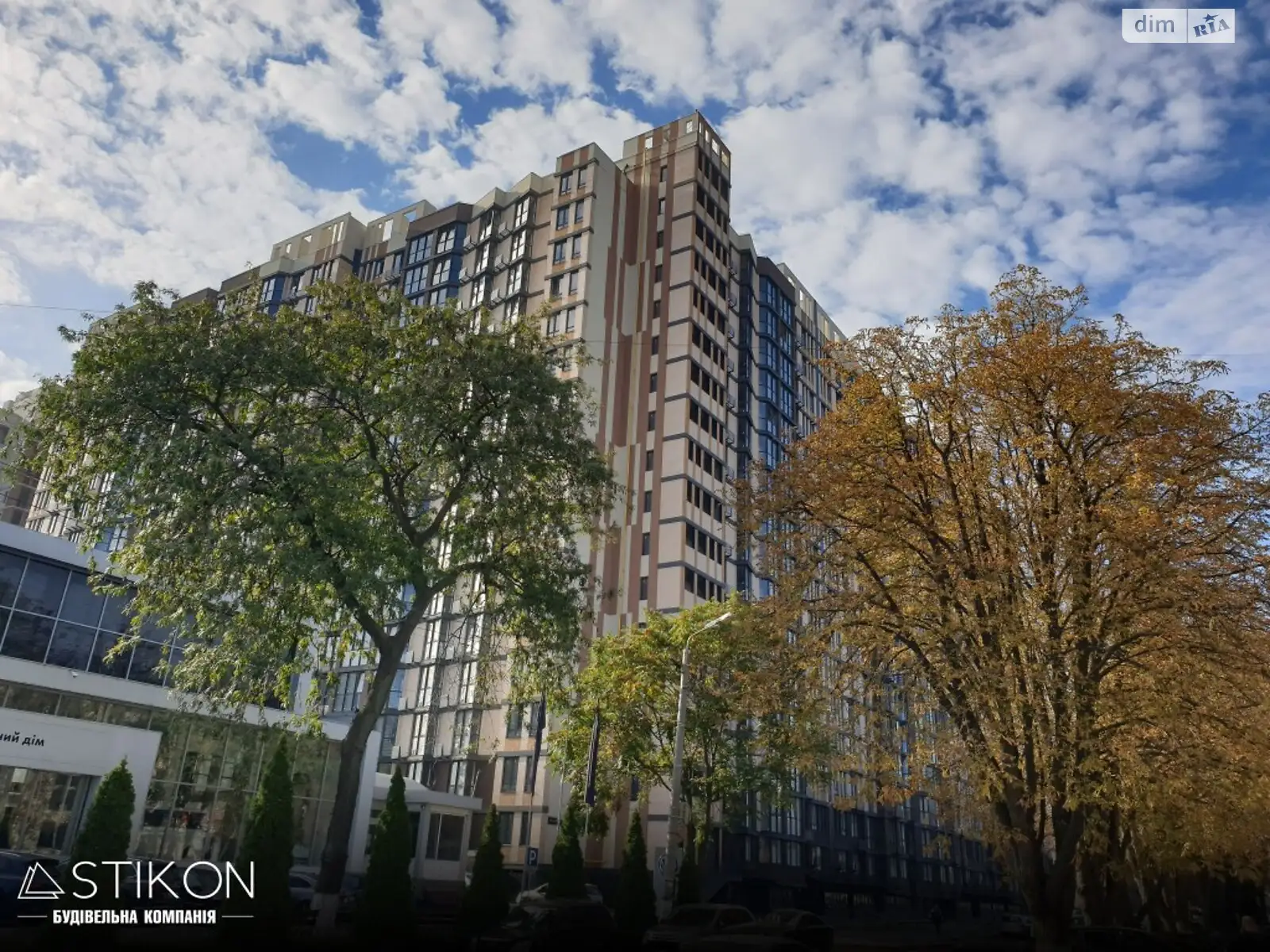 Продается 1-комнатная квартира 40 кв. м в Одессе, ул. Прохоровская, 40 - фото 1