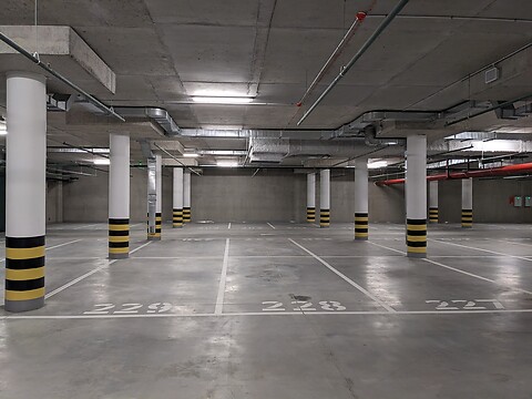 Здається в оренду підземний паркінг під легкове авто на 15.4 кв. м, цена: 4000 грн