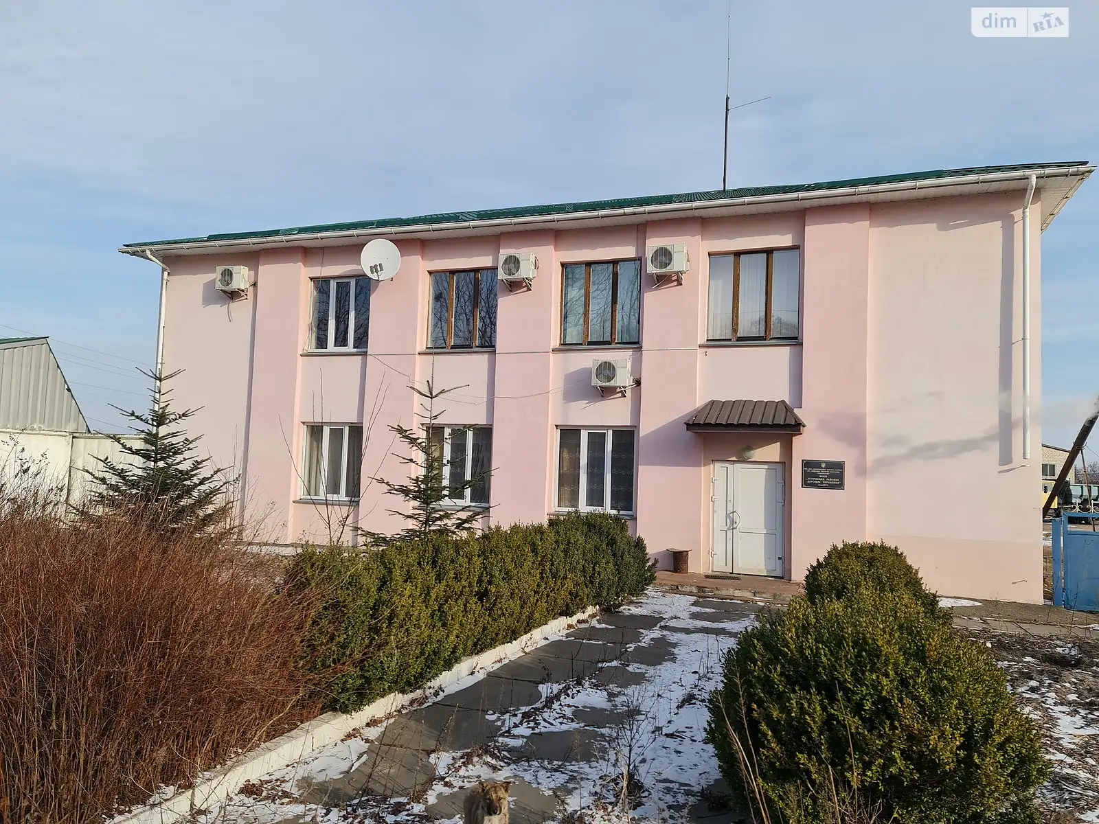 Сдается в аренду помещения свободного назначения 2500 кв. м в 1-этажном здании, цена: 15000 грн - фото 1