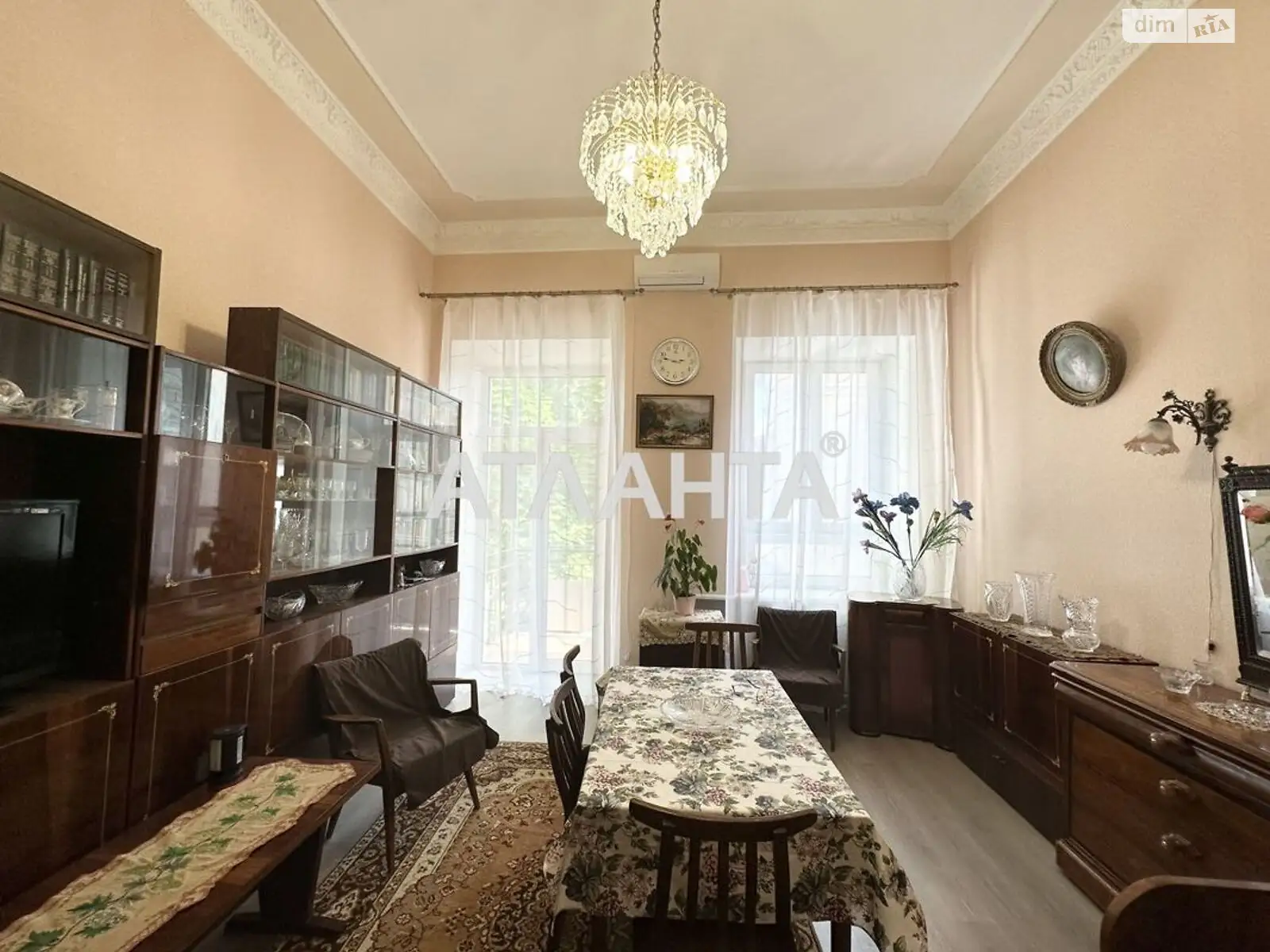 Продается 3-комнатная квартира 94 кв. м в Одессе, ул. Пастера