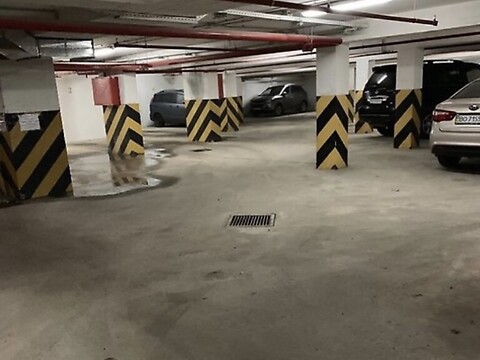 Сдается в аренду подземный паркинг под легковое авто на 15 кв. м, цена: 1500 грн