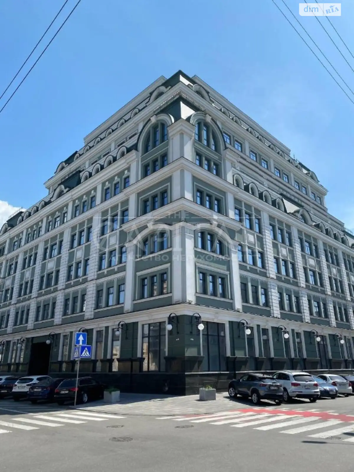 Сдается в аренду офис 1435 кв. м в бизнес-центре, цена: 21525 $ - фото 1